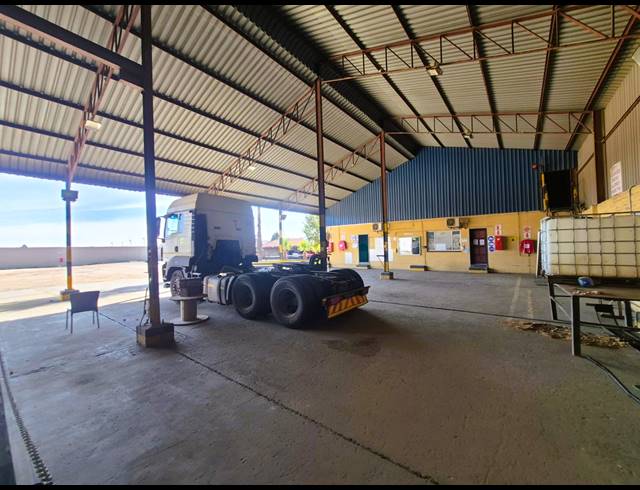 M² FACTORY FOR SALE IN SASOLBURG INDUSTRIAL ZONE 2
